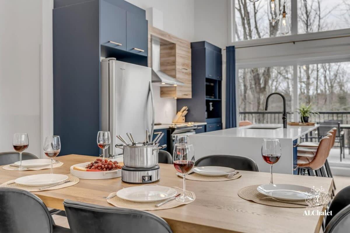 Chalet Bellevue Luxe Avec Spa Et Local A Velo Pont-Rouge Exterior photo