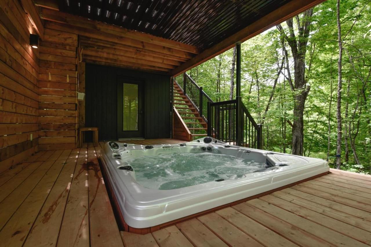 Chalet Bellevue Luxe Avec Spa Et Local A Velo Pont-Rouge Exterior photo